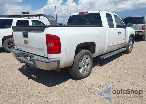 2011 Chevrolet Silverado 1500 Lt from USA, damaged, VIN 1GCRCSE03BZ132929